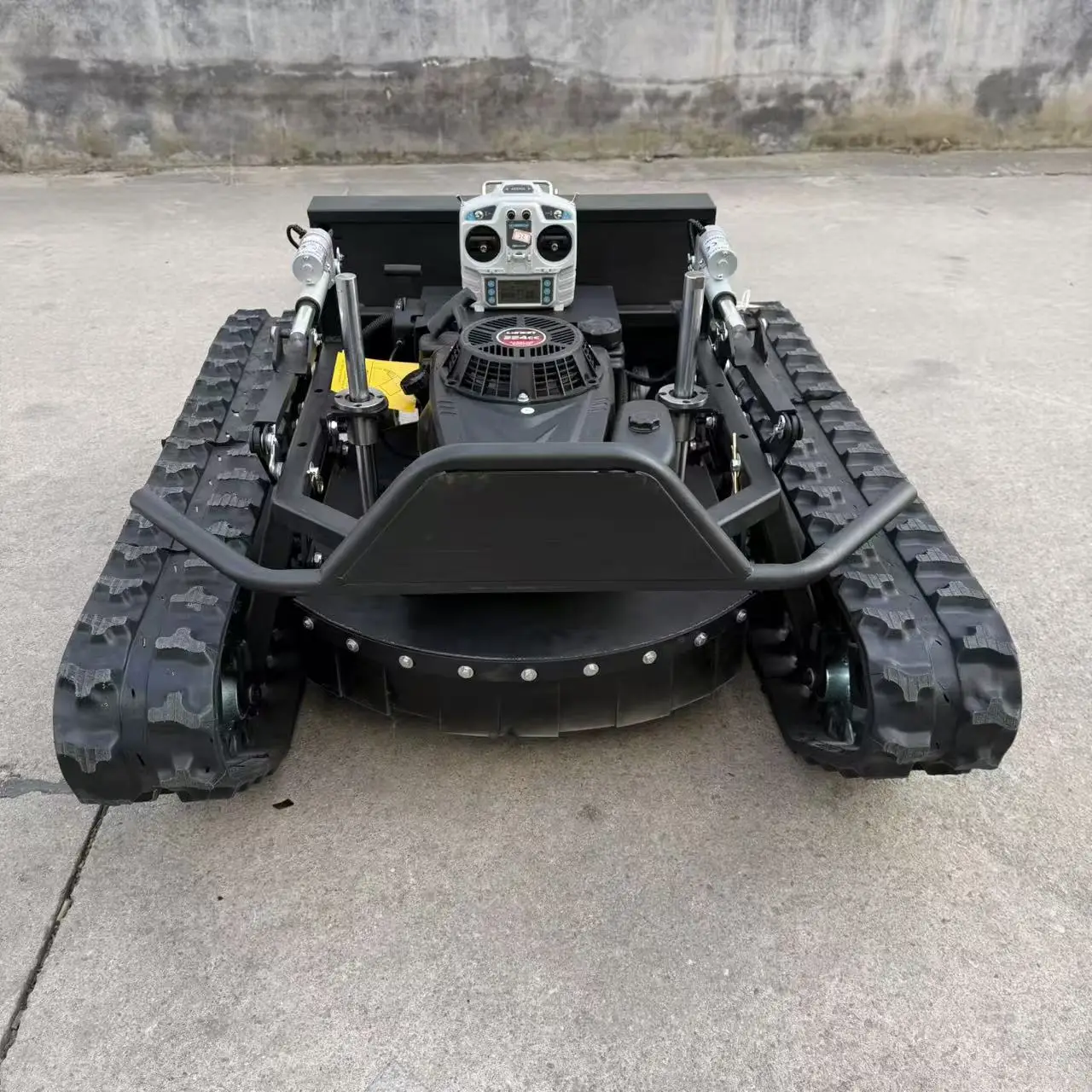 ytw 900t remote control zero turn mower (复制)