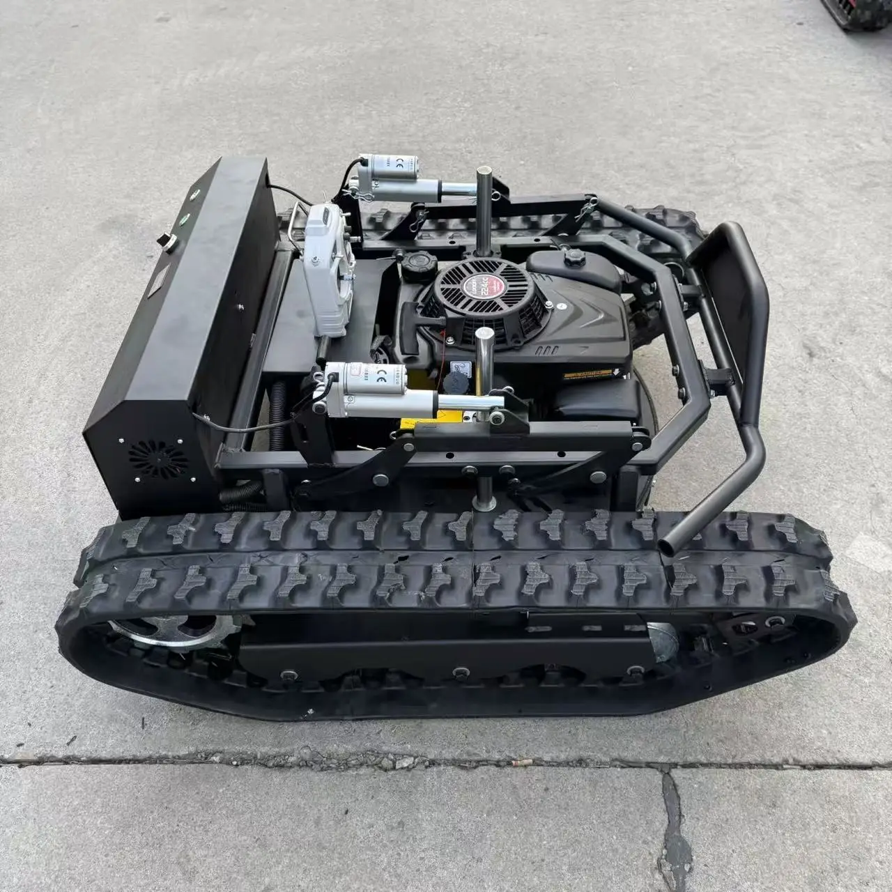 ytw 900t remote control zero turn mower (复制)